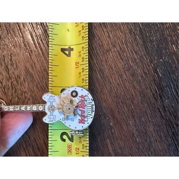 Hard Rock Cafe Orlando Vault collectible pin - Picture 4 of 4